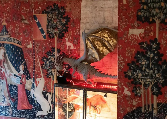 Sorcier Magique - Immersive Cinema 4k Laser & Air-cond & Parking Appartement *